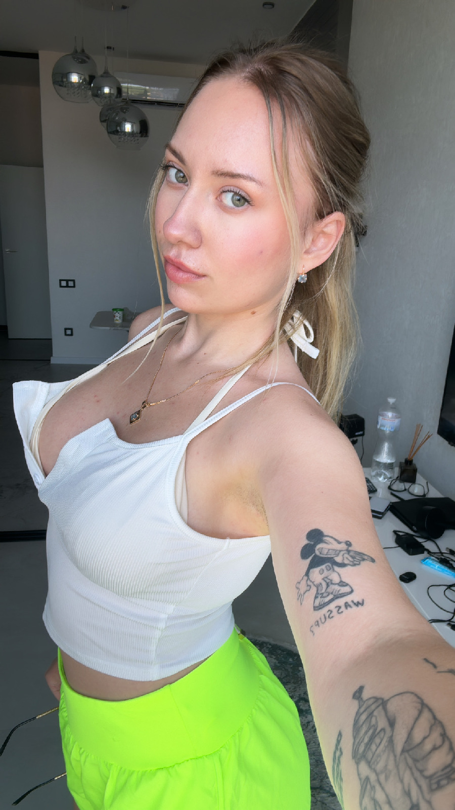 KateV in her underwear in Oakland