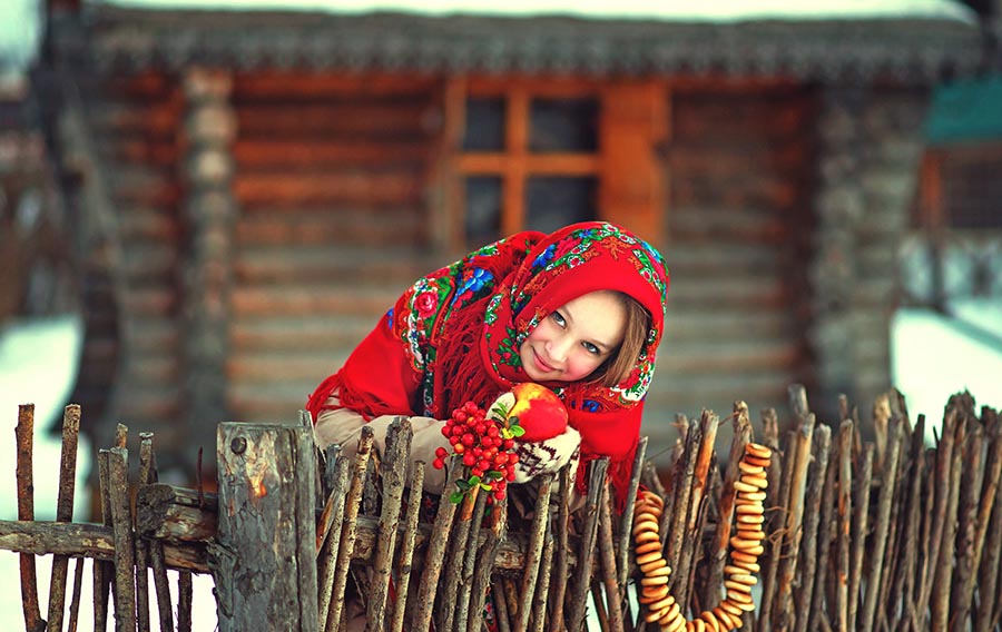 Sexy girl Women in Slavic costumes in Oakland